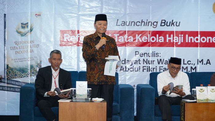 Hidayat Nur Wahid Luncurkan Buku “Reformasi Tata Kelola Haji Indonesia”, Soroti Pentingnya Transparansi dan Pelayanan Jamaah