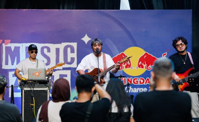 Abdul Indonesian Idol Meriahkan Music Zone Campus Connect Untar, Mahasiswa Ikut Bernyanyi