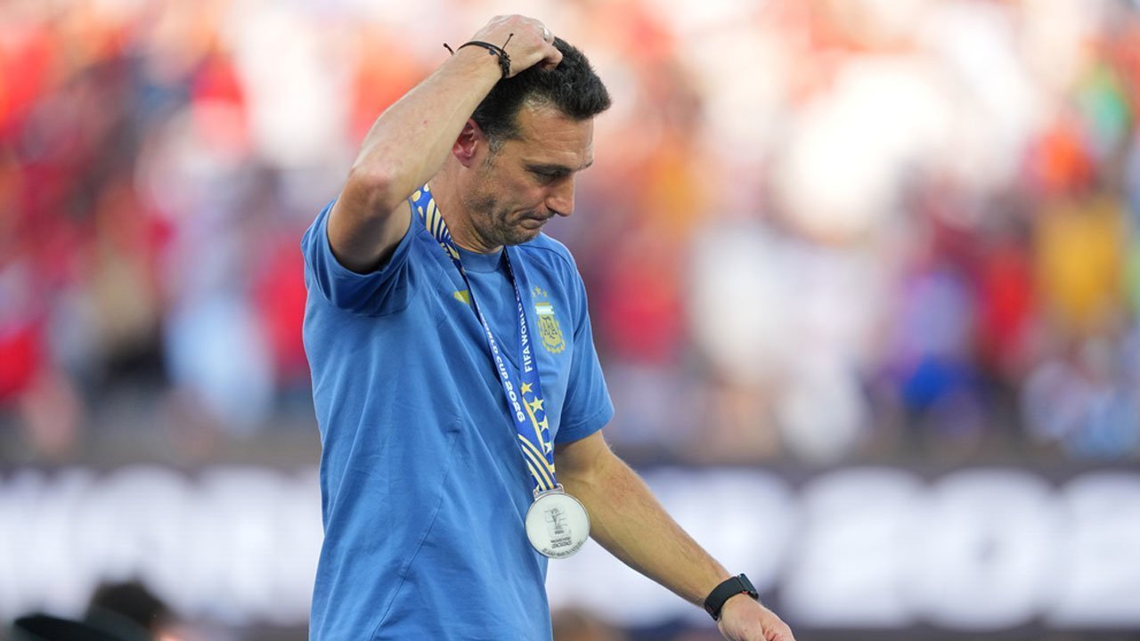 Lionel Scaloni Beri Sinyal Bertahan, Argentina Bersiap Lanjutkan Era Baru setelah Messi
